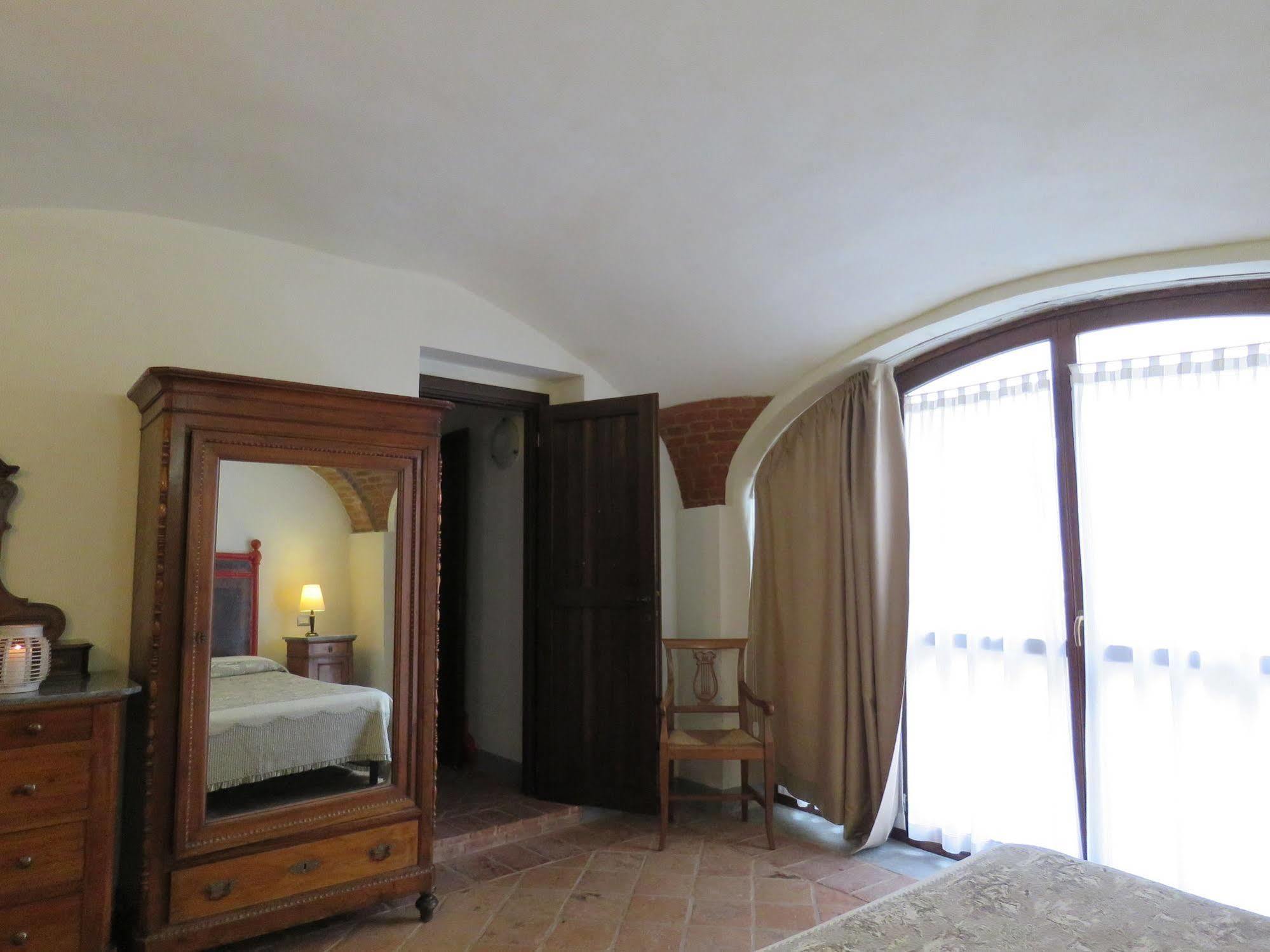 Hotel Relais Palazzo Paleologi Sec.xiv 4*