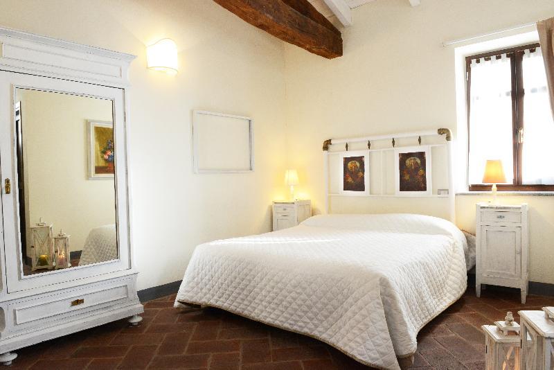 Hotel Relais Palazzo Paleologi Sec.xiv 4*